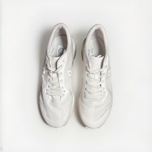 On Cloudzone Women Size 9 Running Shoes In Pearl/Truffle